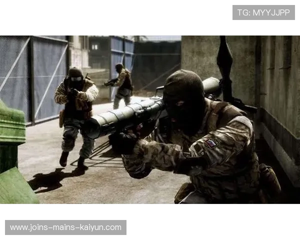 努涅斯反击中劲射击中横梁弹回场内